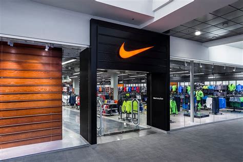 nike duurzaam sneaker damses|Nike Factory Stores.